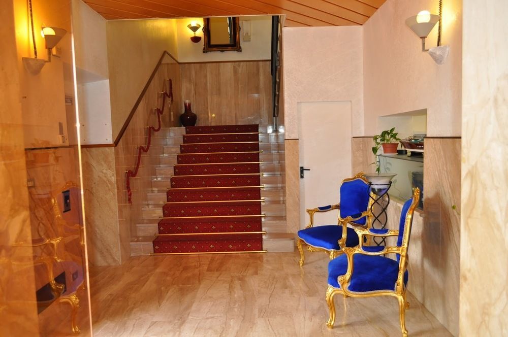 Hotel Oceano Peschiera del Garda Bagian luar foto