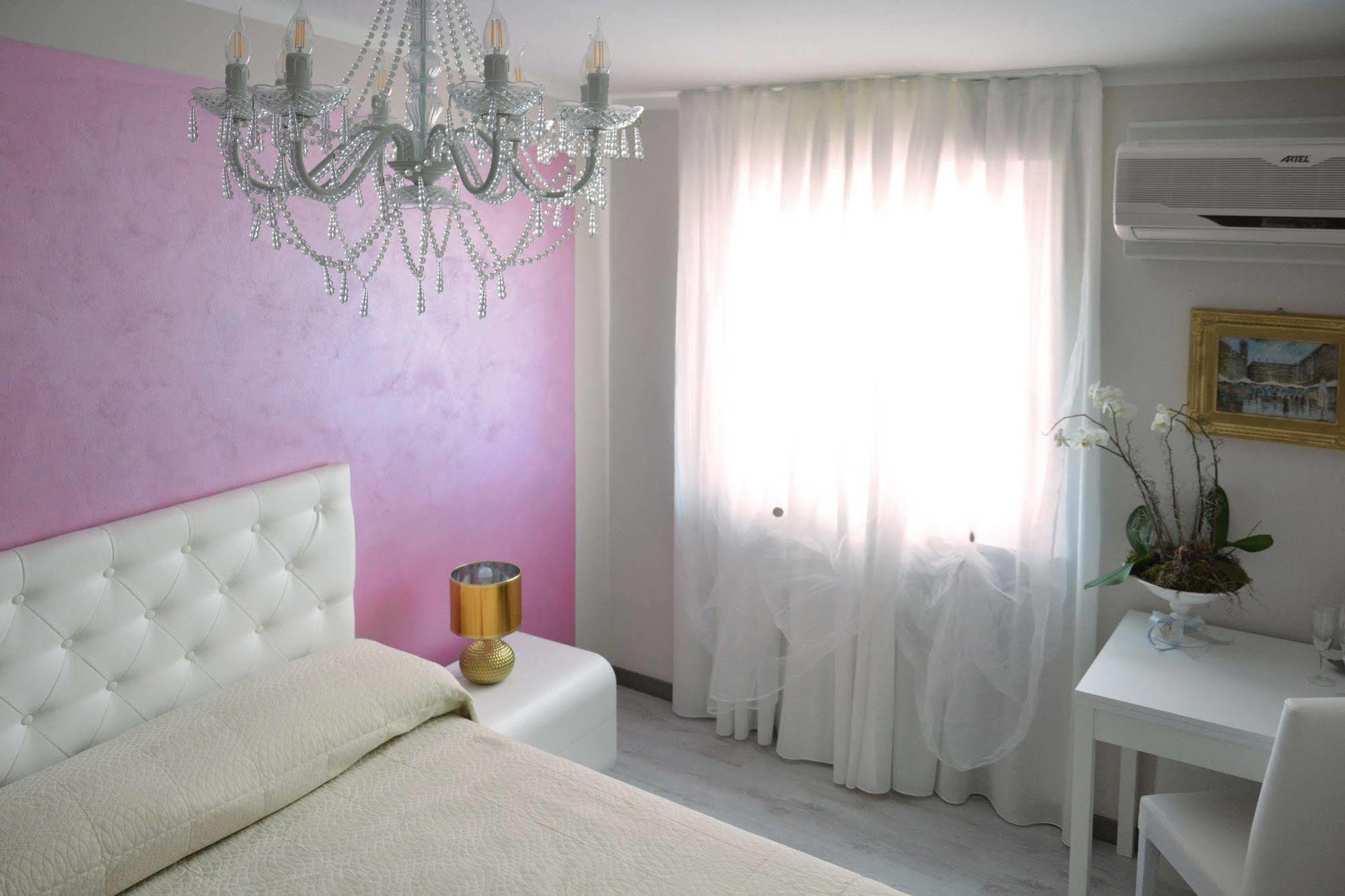 Hotel Oceano Peschiera del Garda Bagian luar foto