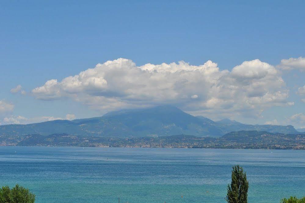 Hotel Oceano Peschiera del Garda Bagian luar foto